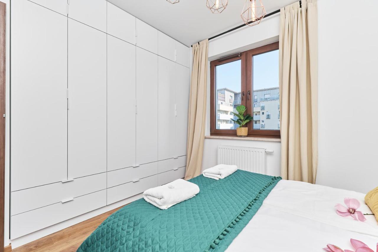 Nowa Teczowa Apartments Promenada Staromiejska By Noclegi Renters Wroclaw Luaran gambar